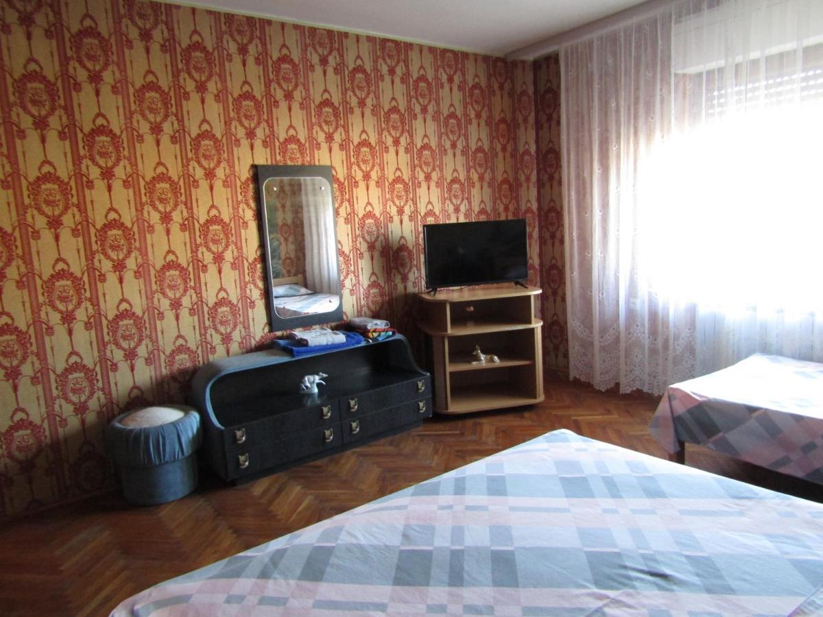 Apartman Milena クラドヴォ エクステリア 写真